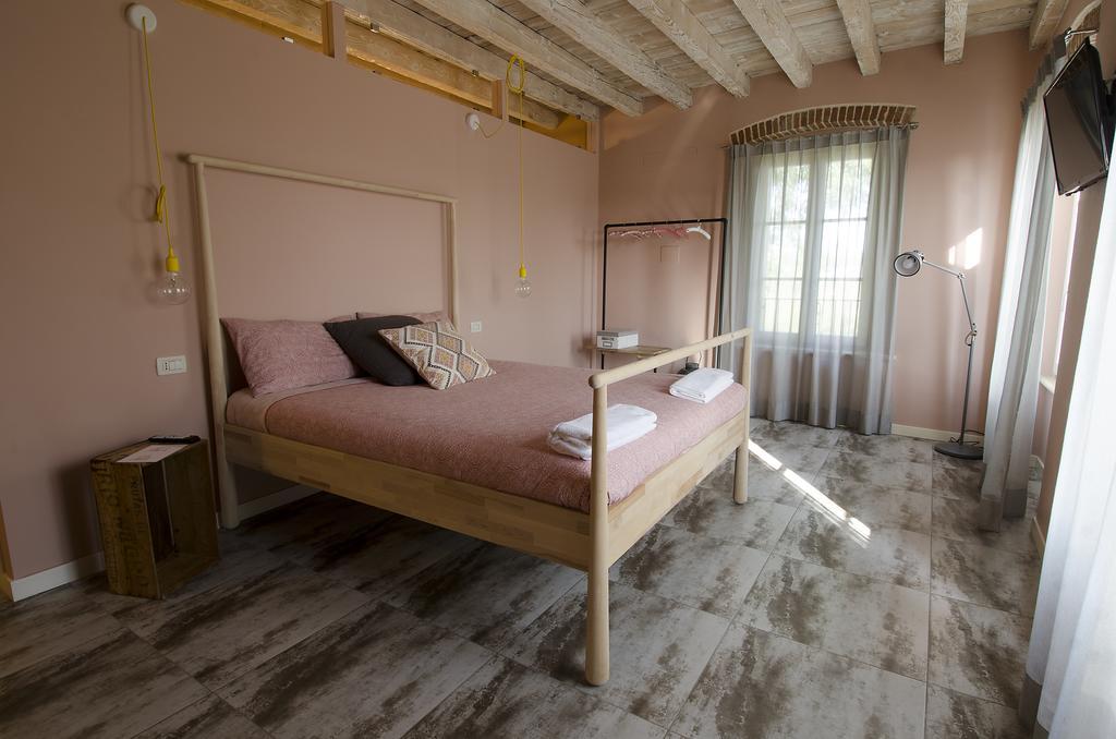La Piana Bed & Breakfast Monzambano Exterior photo